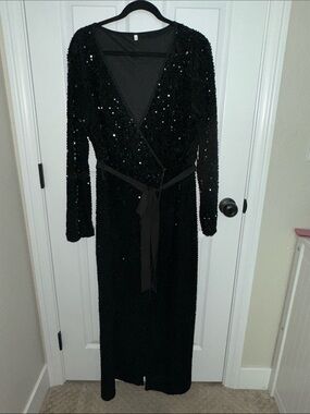 Black Sequin Wrap Long-Sleeve Evening Dress